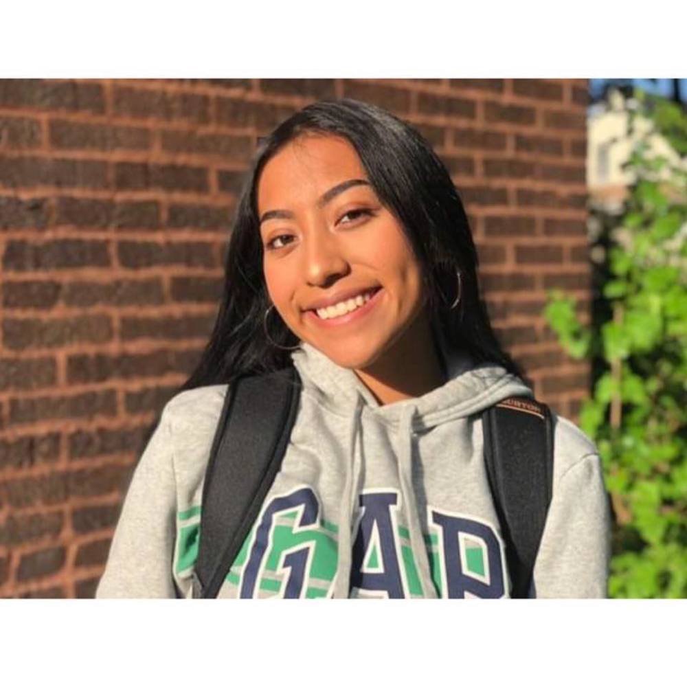 Meet your Posher, Andrea